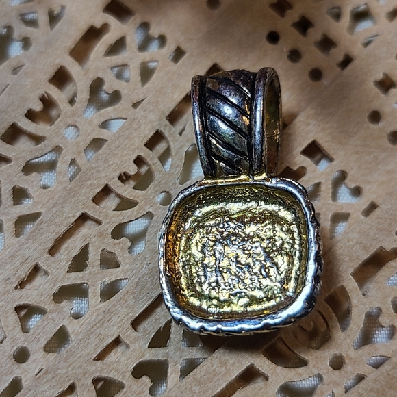 Pendant For Sale today - Picture 5 of 9